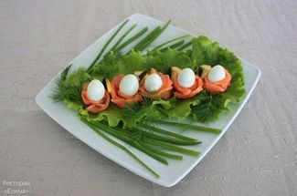 Quail eggs wapped up in salmon