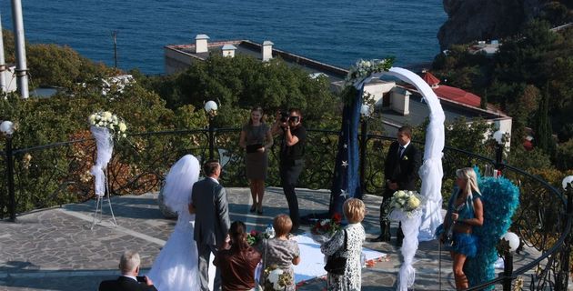 Official wedding ceremony at the Restaurant